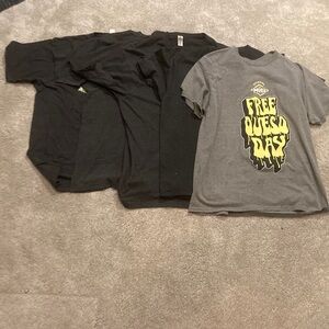 Lot of 5 Moe’s southwest grill tees